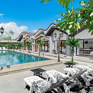 Feriested Sandy Clay, Sihanoukville